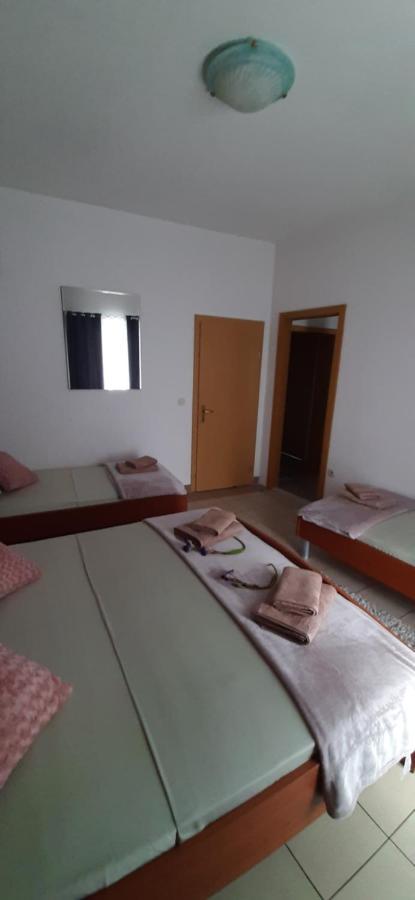 Narda Apartment *